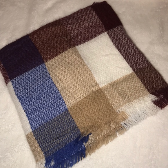 ❄️2 FOR $20❄️ Checkered Blanket Scarf - Picture 1 of 1